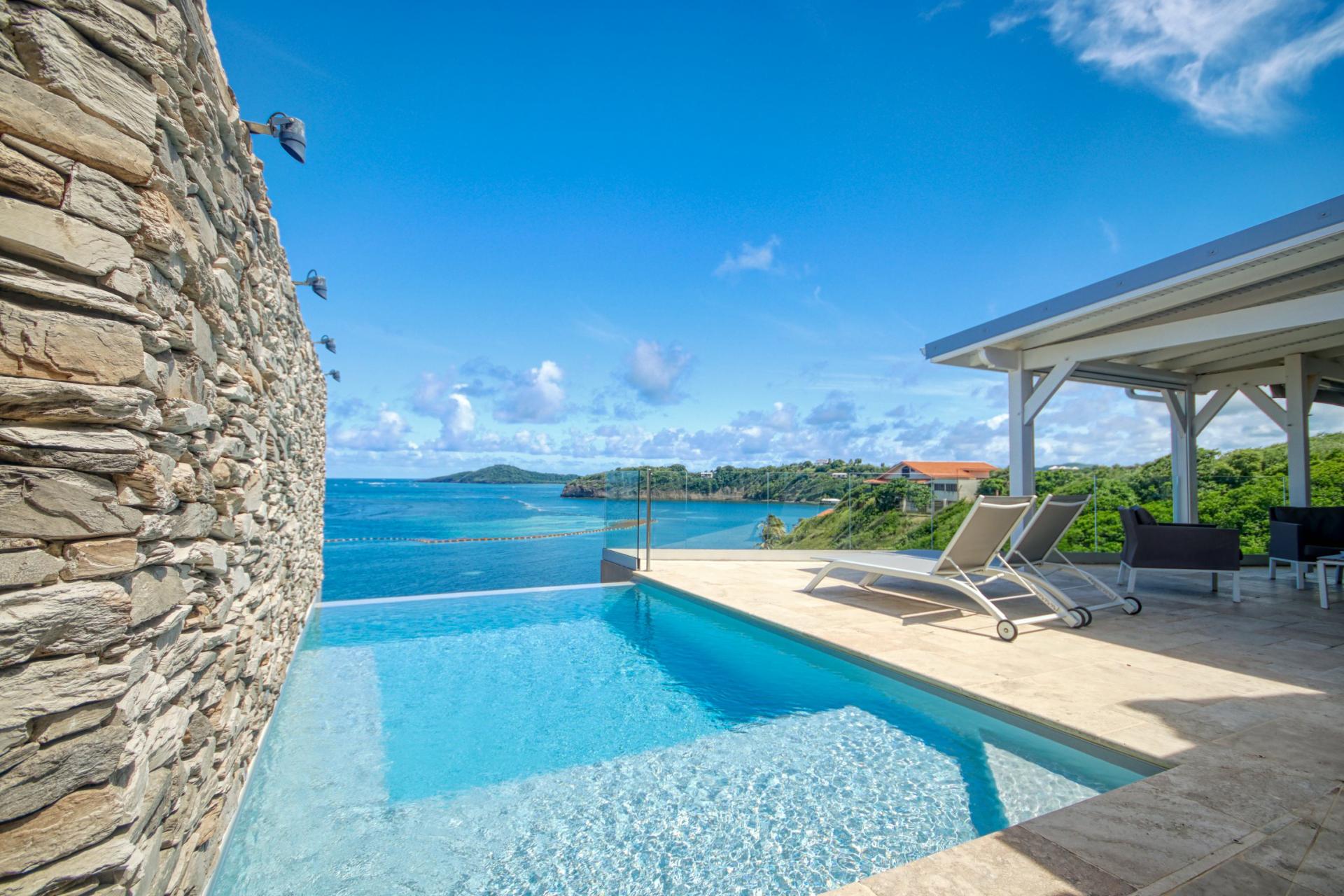 Villa luxe Martinique - Piscine et vue mer